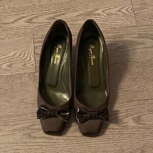 Brown Bow Women's Shoes size 8